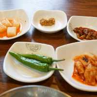 줄서서 먹는 맛집, 제주 향토음식점 '넉둥베기'