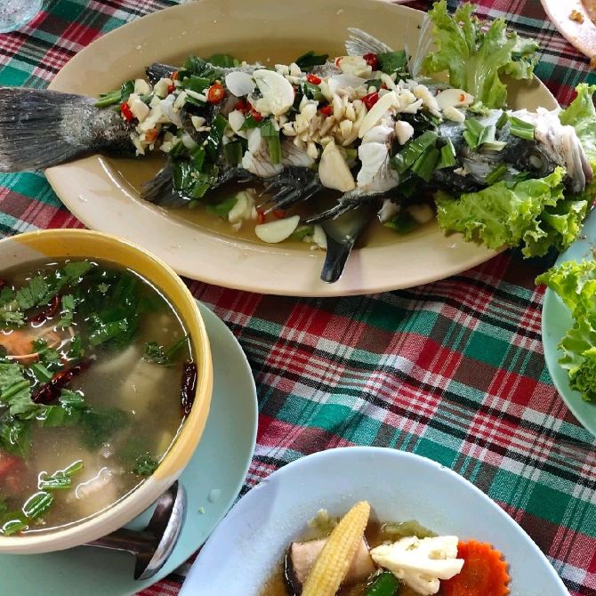 Cheap and Quality - Laem Sai Seafood Phuket 