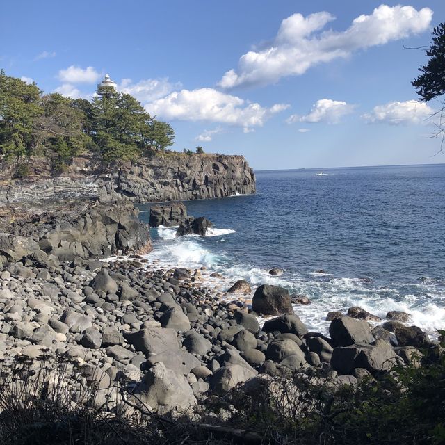 【城ヶ先海岸】伊豆らしい溶岩地形！