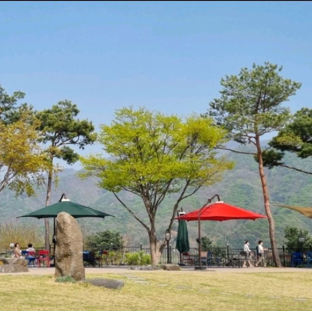강보며 물멍하기 좋은 대성리카페