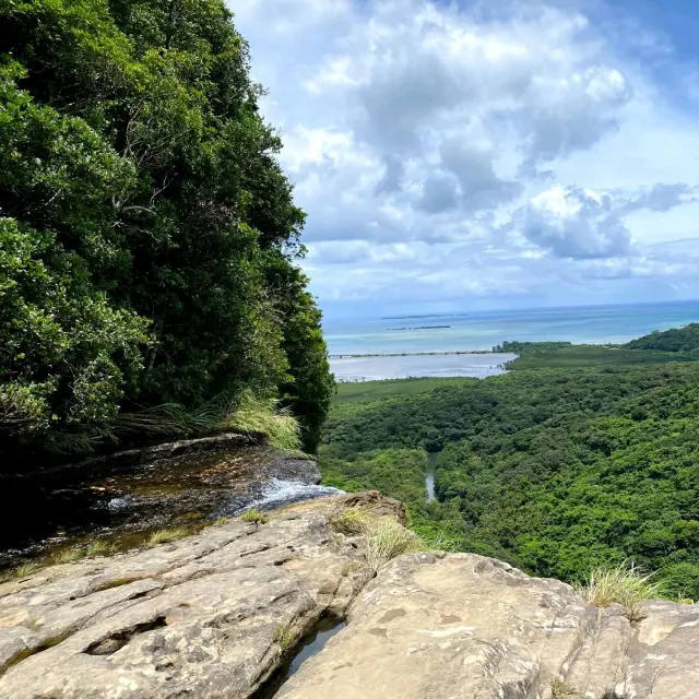 沖縄最大落差の滝