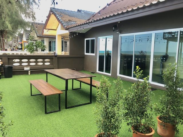 ที่พักติดทะเล ตลิ่งชัน โฮมสเตย์ จะนะ สงขลา 