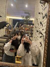감성 가득한 성수 카페 “테디스오븐“🧸