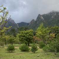 Seoraksan National park in early autumn