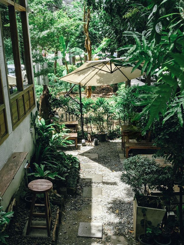 Bluetamp Cafe คาเฟ่ของคนคลูๆ 🍵🍪