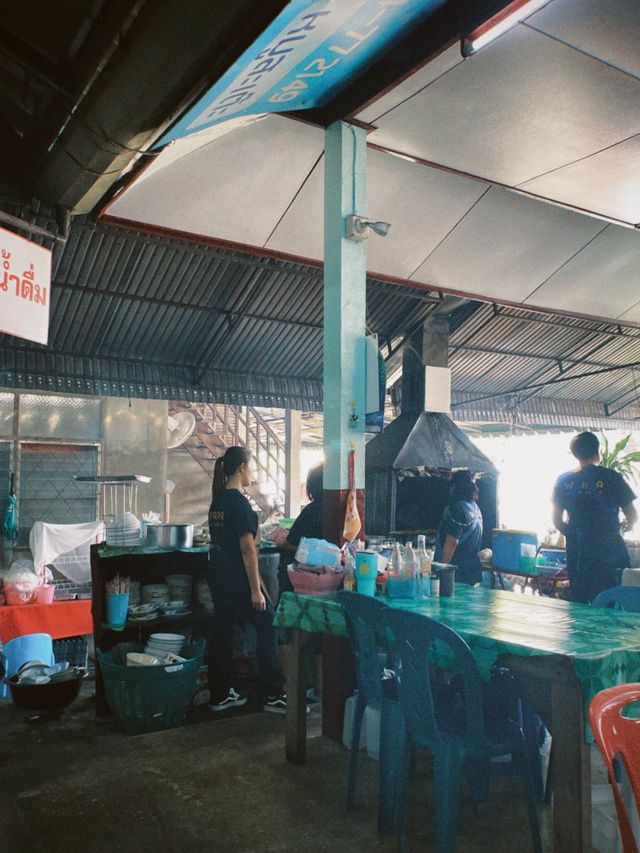ร้านข้าวซอยเก่าแกในน่าน