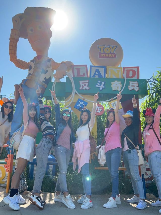 《她約我去廸士尼❤️》