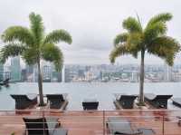 Marina Bay Sands Hotel Infinity Pool SG