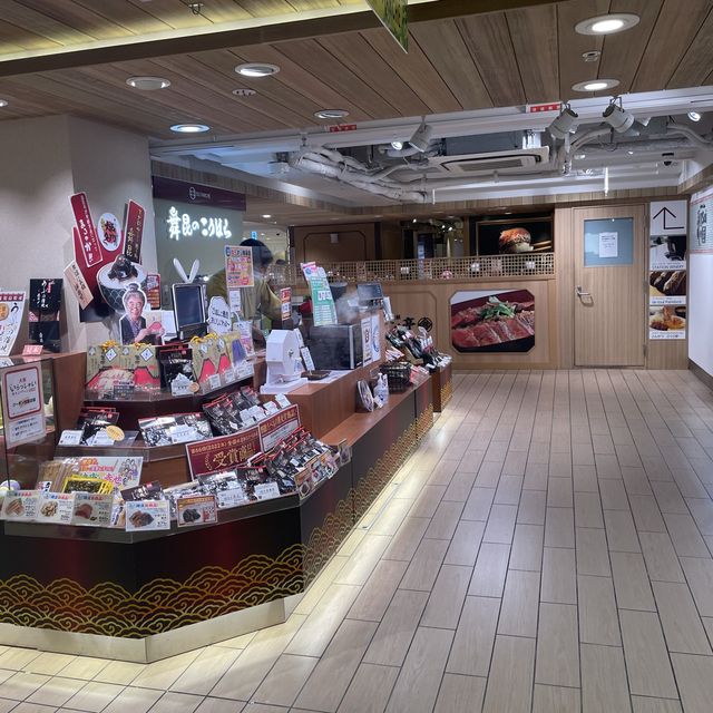 【大阪】ふらっと立ち寄りたくなる名店揃いのエキマルシェ大阪へ
