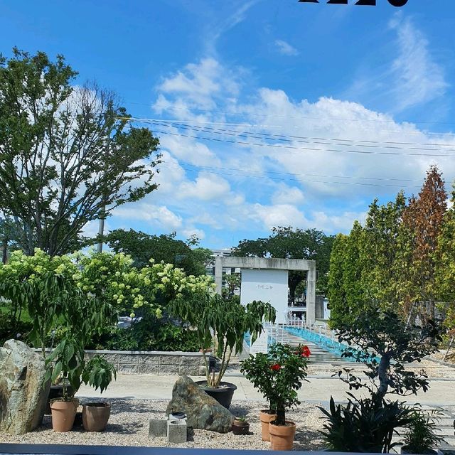 보기만해도 시원해지는 ⛲️푸른 분수가 보이는 뷰맛집 카페^^