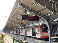 【インドネシア】これは日本の電車…？がじっくり見られる駅！