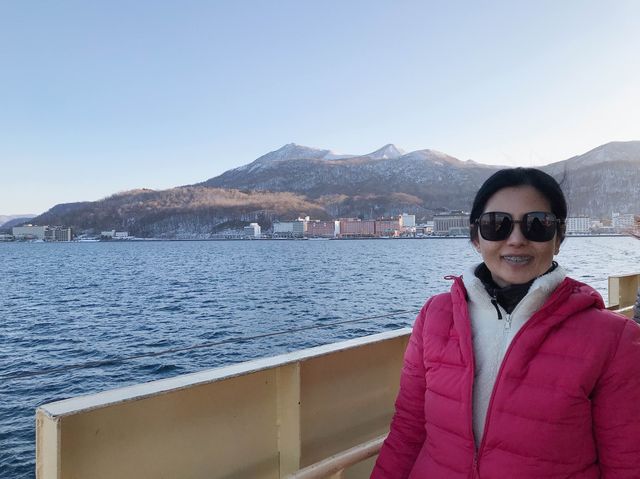 ล่องเรือชมวิว Lake Toya Cruise 