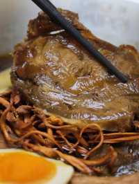 海港城也有價性比高的台式牛肉麵！