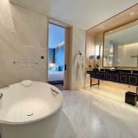 พักหรู ที่ Sindhorn Kempinski Bangkok