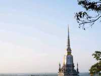 วัดถ้ำเสือ ชมวิวเมืองกระบี่ บันไดสูง 1,237 ขั้น