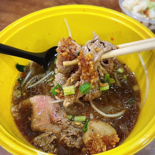 🐔🍜粉紅水門雞最新單品-勝利船麵