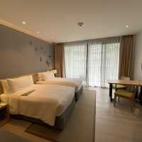 Staycation วันหยุดที่โรงแรมเลอเมอริเดียนเขาหลัก