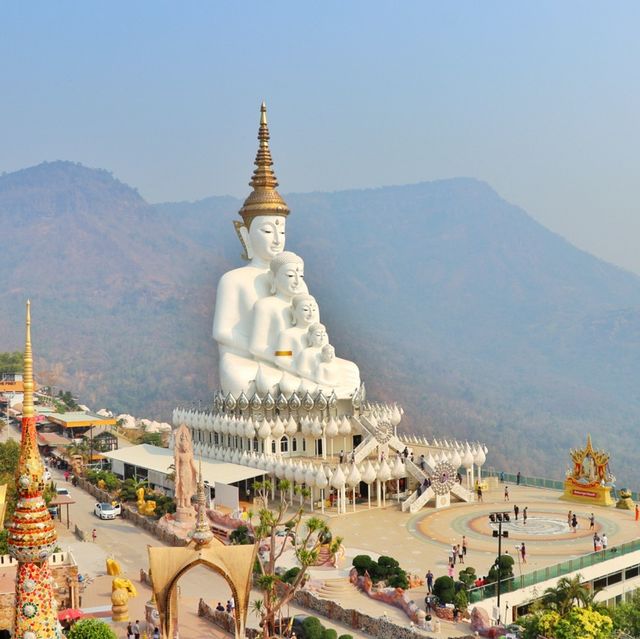 วัดพระธาตุผาซ่อนแก้ว วัดสวยในไทย ที่ห้ามพลาด