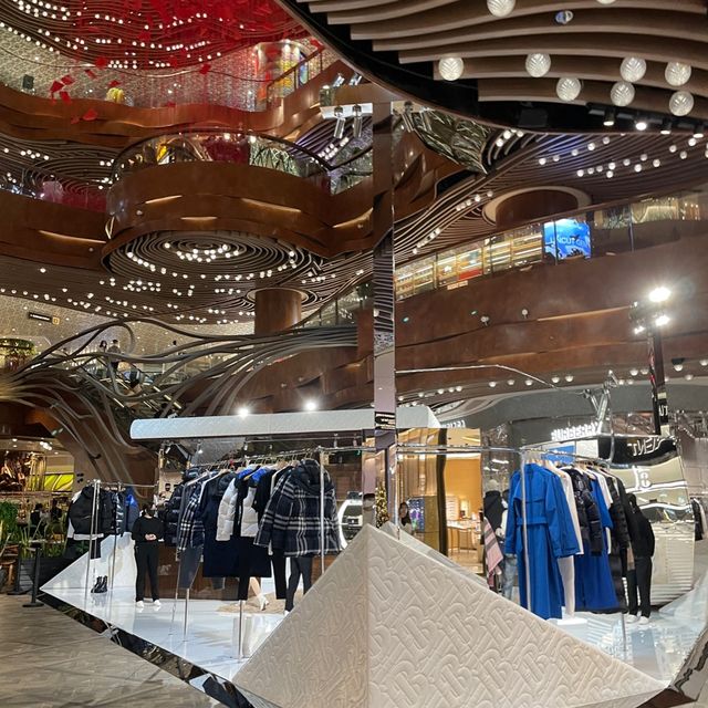 Burberry冬日限定打卡點❤️尖沙咀海旁溜冰場