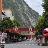 A town worth stopping at 🏘🏯😍in Sichuan province