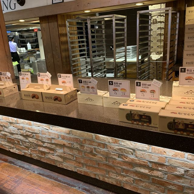 대전의 명물, 성심당 본점🥖🍞🥪🥯🥐🥨