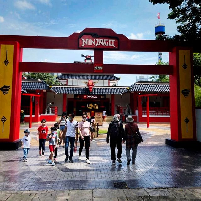 The NINJAGO Land in Legoland(Photo Ed)