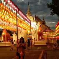 โคมไฟแสนดวงวัดพระธาตุหริภุญชัย พระนางจามเทวี