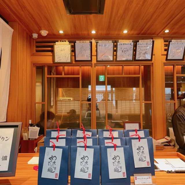 【福岡旅行】平日も行列必須『元祖博多めんたい重』