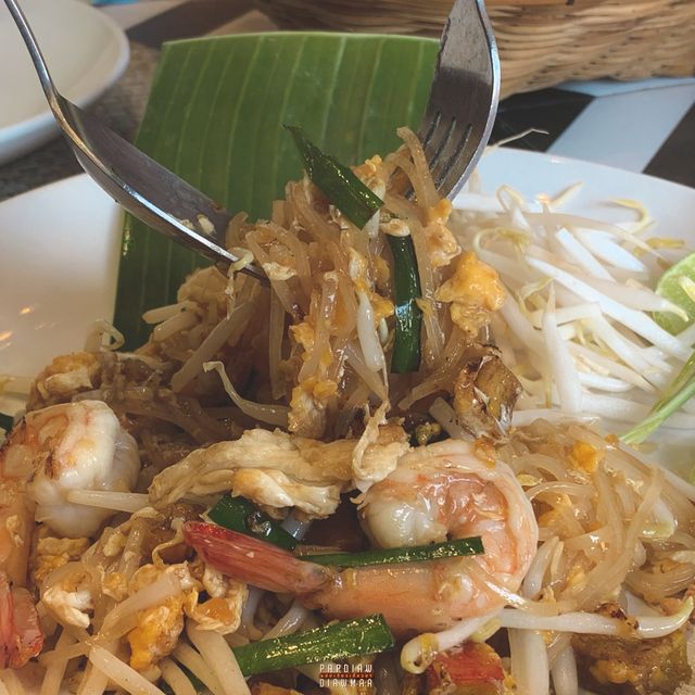 อาหารอีสานรสแซ่บบรรยากาศดีวิวแม่น้ำเจ้าพระยา
