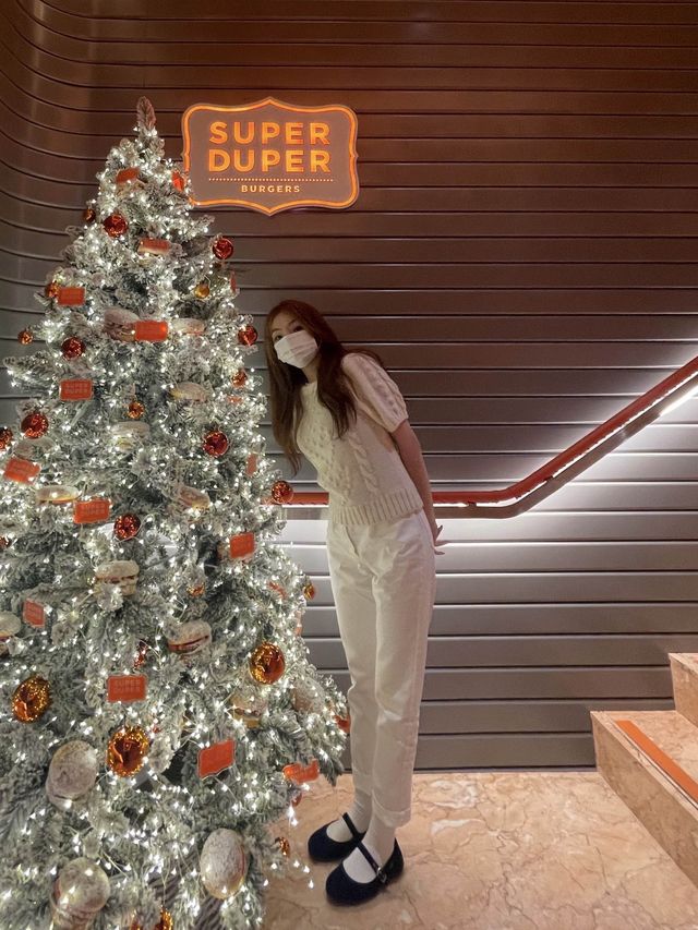 [슈퍼두퍼강남점] 버거트리맛집🎄🍔😋