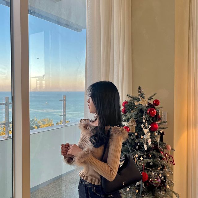 부산 달맞이길 오션뷰 보며 멜크🎄