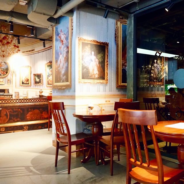 🇬🇧品牌復古英倫風 - Vivienne Westwood Café