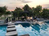 Natee The Riverfront Hotel 