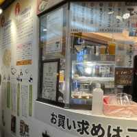 中華街食べ歩きのデザートに杏仁ソフト