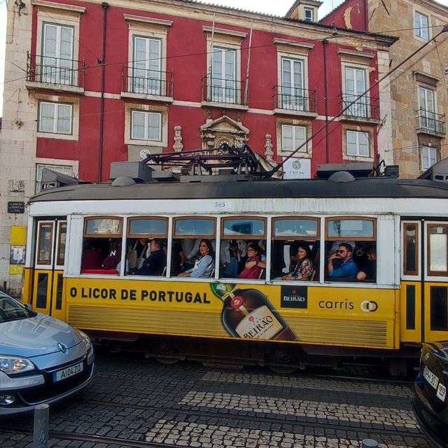Tram 28 and Cards