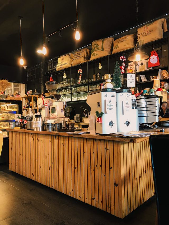 Sprucy Cafe & Bakery 