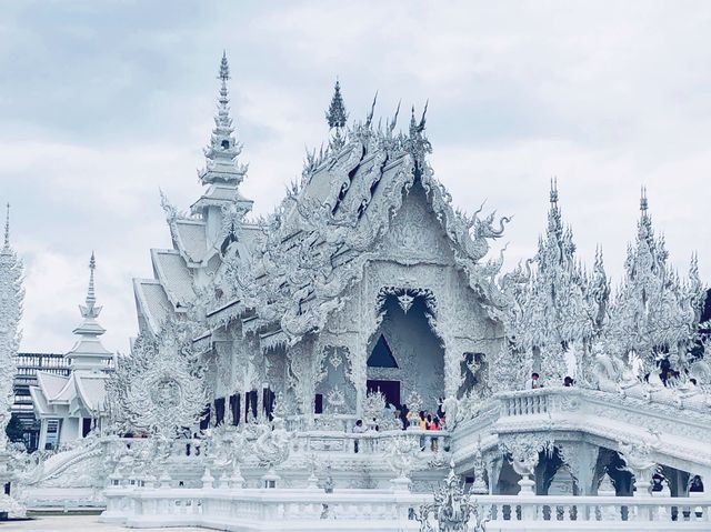 Wat Rong Khun - White Temple