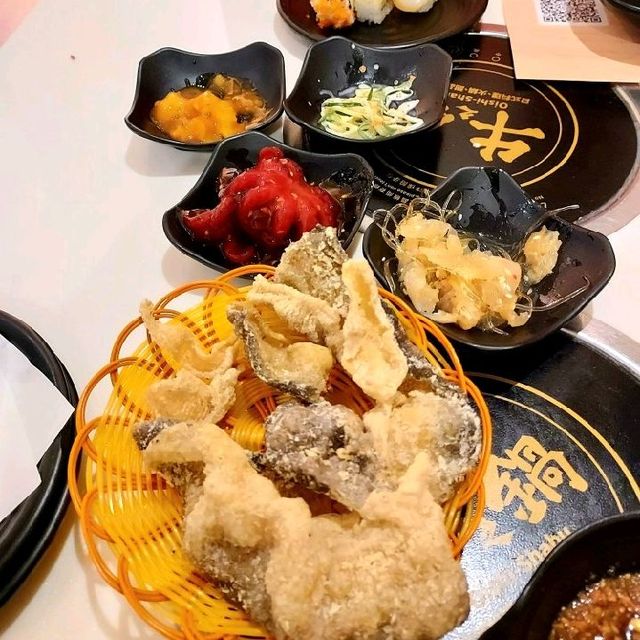 任飲任食兩小時，飽到攬住個肚走