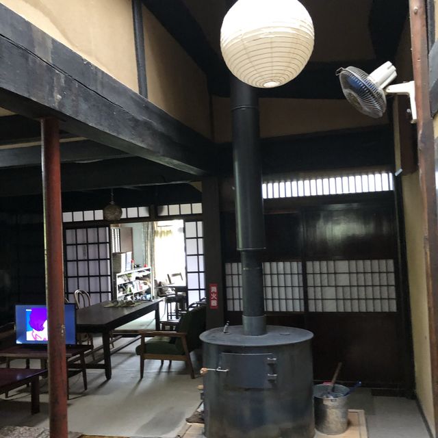 【旅情庵】標高1000mの伝統的な隠れ家ホステル