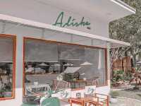 คาเฟ่ติดเขา หรือ เขาติดคาเฟ่