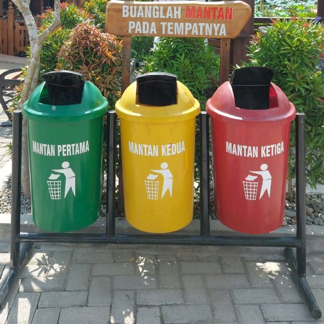 Bambu Ungu Resto, Funny Quotes here & there