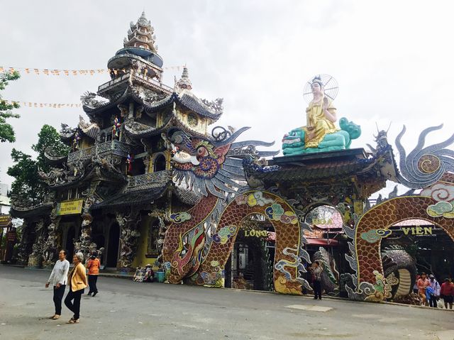 Underrated Holy Pagoda Linh Phuoc in Dalat 