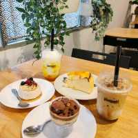 Langek cafe for coffee and desserts 🍨 