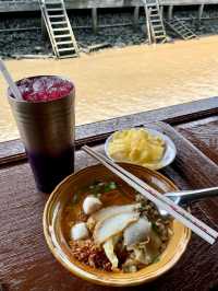 เตี๋ยวหลบมุม @ตลาดน้ำอัมพวา