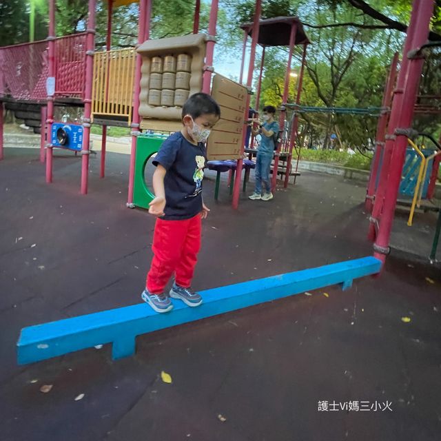 《希臘風純白燈塔🤍| 8組免費奇趣兒童遊樂設施》