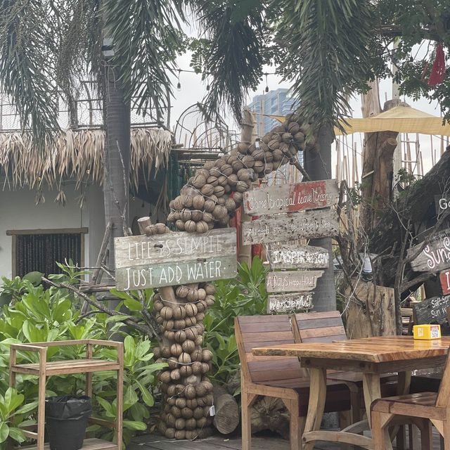  Laguna Cafe 🏝️คาเฟ่สไตล์บาหลี บาใจ 
