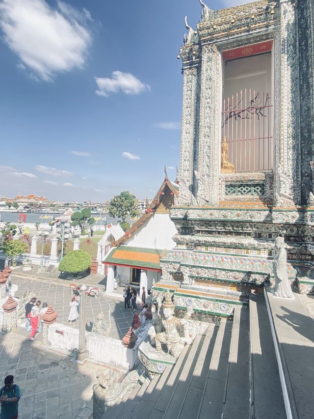 วัดอรุณราชวรารามราชวรมหาวิหาร | กรุงเทพ