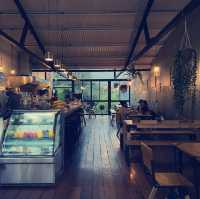 Craft beer and Tico-Israeli food