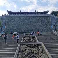 Serenity on Xiqiao Mountain