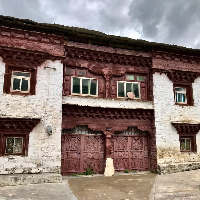 Langjiling Temple of Gongga